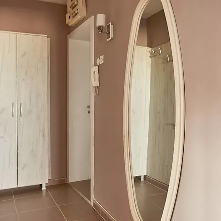 Spacious Modern In Peaceful Neighborhood * Skopje